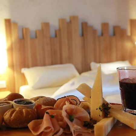 Malga Millegrobbe Nordic Resort Лавароне Номер фото